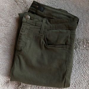 The Icon Ankle Skinny In Military Green